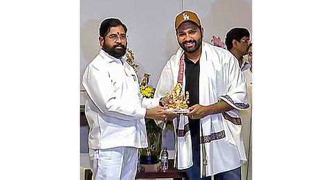 CM Eknath Shinde felicitates cricketer Rohit Sharma